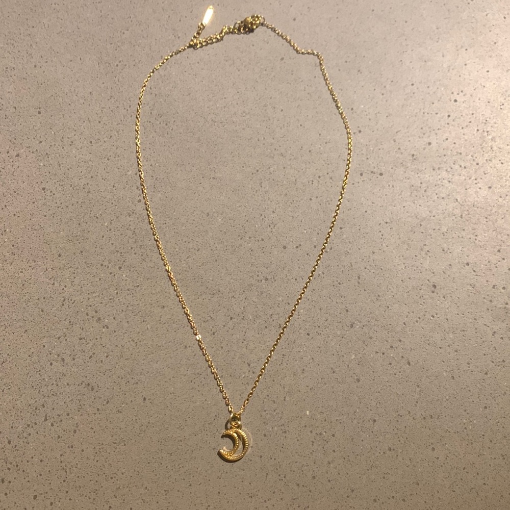 BRAND NEW Gold Celestial Moon Necklace - Picture 5 of 6